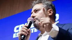 Alexandre Mattos, CEO da SAF cruzeirenese., em pronunciamento. Foto: Gustavo Aleixo/Cruzeiro