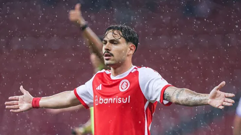 Maurício durante gol comemorado pelo Inter. Foto: Maxi Franzoi/AGIF