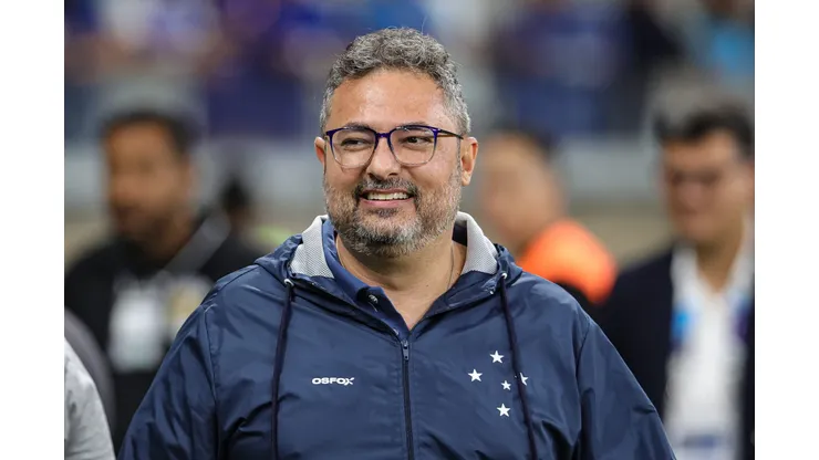 Alexandre Mattos, do Cruzeiro, quer Gabigol, sonho do Corinthians