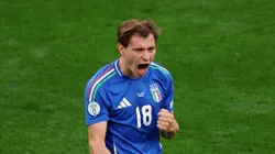 Barella comemorando o gol da Itália contra a Albânia (Foto: Kevin C. Cox/Getty Images)