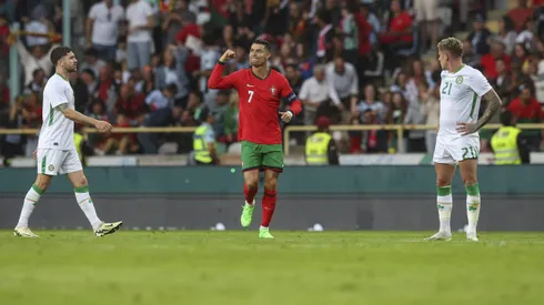 Cristiano Ronaldo atuando por Portugal. (Foto de Carlos Rodrigues/Getty Images)