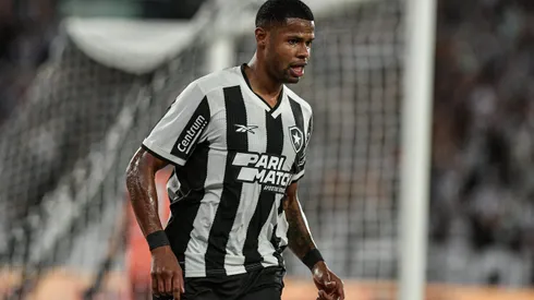 Foto: Thiago Ribeiro/AGIF - Junior Santos era alvo do Cruzeiro