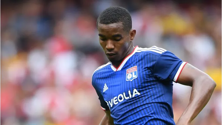 Thiago Mendes tem reunião no Cruzeiro