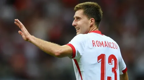 Polônia e Holanda disputam a 1ª rodada da Eurocopa.