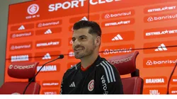 Fabrício durante sua apresentação no Internacional.