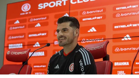 Fabrício durante sua apresentação no Internacional.
