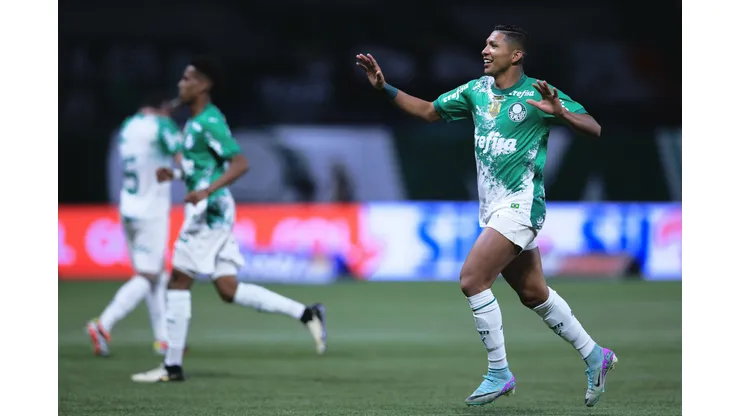 Rony jogador do Palmeiras comemora seu gol durante partida contra o Vasco. Foto: Ettore Chiereguini/AGIF