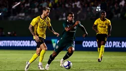 Goiás e Coritiba se encaram pela 24ª vez na história.