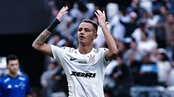 Kayke vai permanecer no Corinthians.