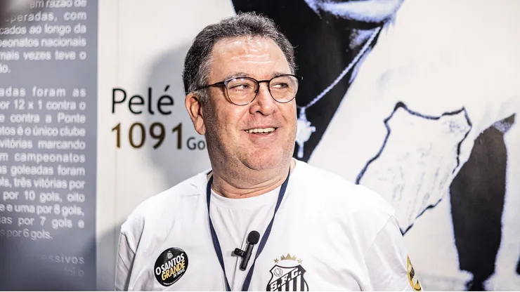 Marcelo Teixeira define futuro de atacante no Santos