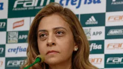 Leila Pereira durante coletiva. Verdão escapa de punição.