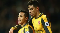 Gabriel Paulista (à direita) jogou ao lado de Alexis Sánchez no Arsenal e interessava ao Palmeiras