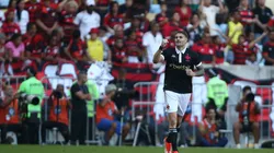 Vasco e Cruzeiro duelam no Brasileirão.