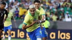 Andreas Pereira comemora com com a camisa da Seleção Brasileira em jogo contra o México, antes da Copa América. Foto: Tim Warner/Getty Images.