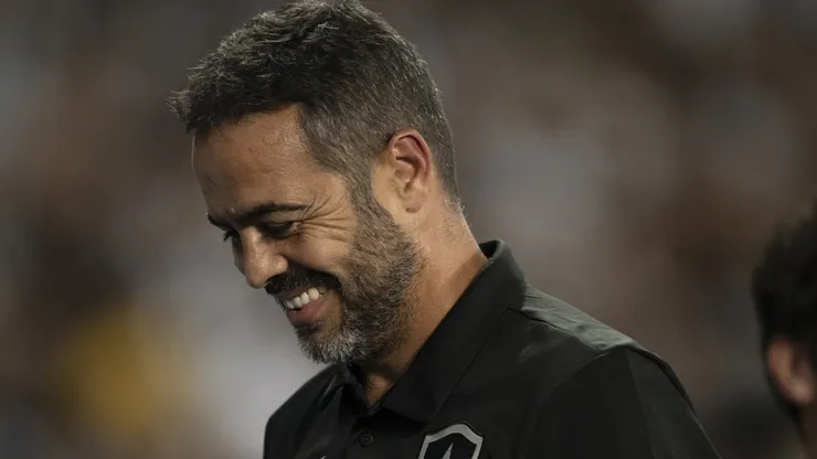 Artur Jorge no comando do Botafogo. Foto: Jorge Rodrigues/AGIF