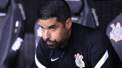 António Oliveira já foi comunicado da situação no Corinthians.