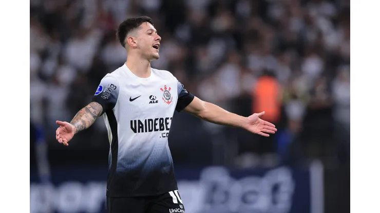 Rodrigo Garro está suspenso no Corinthians contra São Paulo