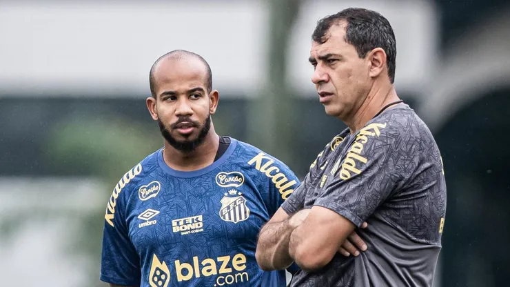 Patrick não caiu nas graças de Carille e é uma das seis prováveis saídas a mais do elenco do Peixe em julho