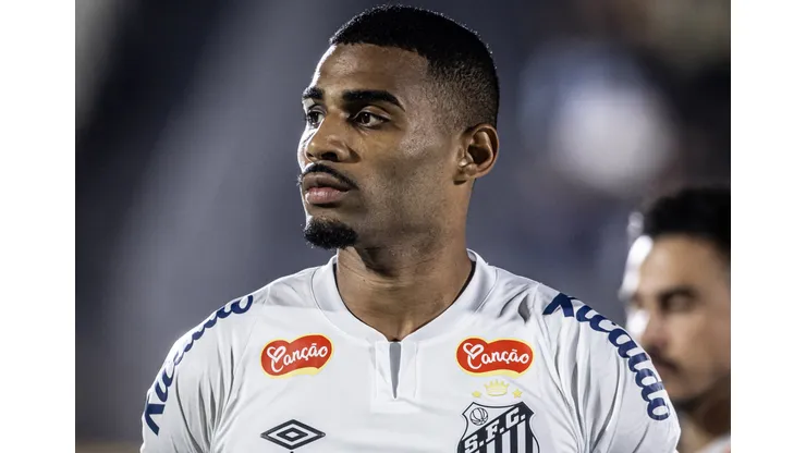 Duelo histórico entre Operário-PR e Santos marca a 10ª rodada da Série B.