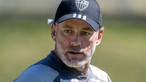 Gabriel Milito não pode contar com oito jogadores no Brasileirão