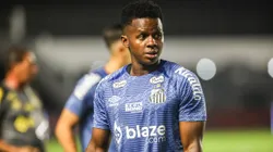 Cazares é liberado do Santos