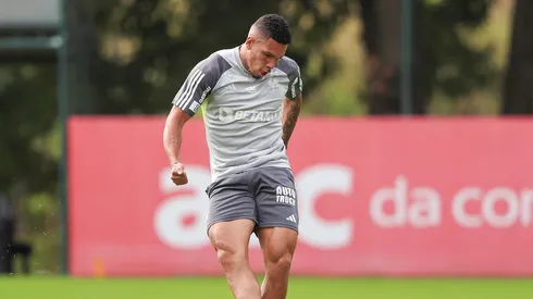 Paulinho é um dos titulares do Atlético. Foto: Paulo Henrique França / Atlético