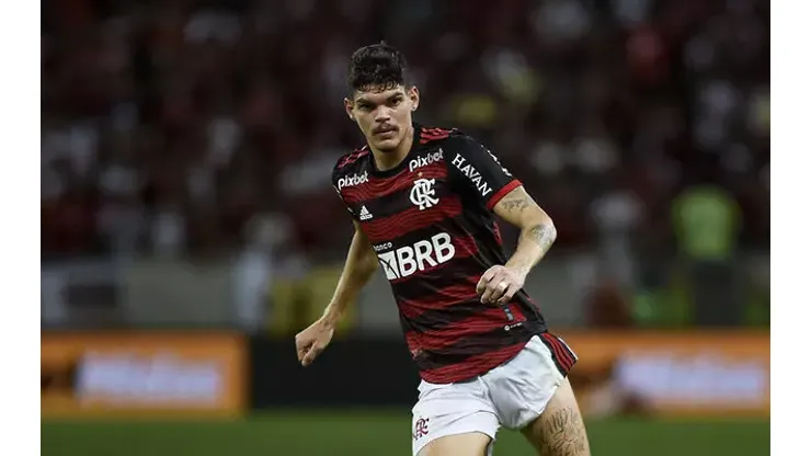 Foto: Marcelo Cortes / Flamengo - Ayrton Lucas ainda não deve retornar