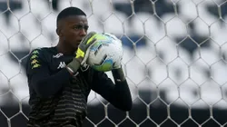 Andrew, goleiro do Botafogo treinando no estádio Nilton Santos. - Foto: Vitor Silva/Botafogo