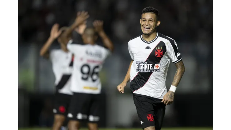Adson volta no Vaco para pegar Palmeiras