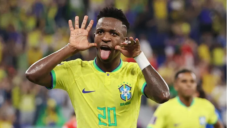 Vinicius Junior em partida da Copa do Mundo. (Foto: Clive Brunskill/Getty Images)