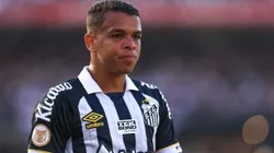 Sandry está de volta ao Santos.