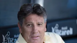 Renato Portaluppi durante partida contra o Botafogo. Treinador elogia o Fogão.