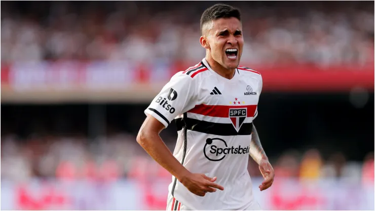 Foto: Ricardo Moreira/Getty Images - Nestor em partida do SPFC