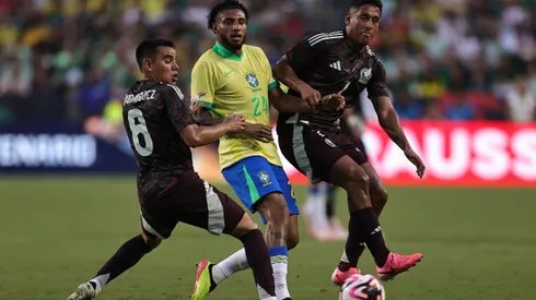 Éderson, da Seleção Brasileira, no jogo contra o México. Foto: Omar Vega/Getty Images)
