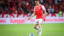 Borré marcou golaço em jogo da Colômbia neste sábado. (Foto: Maxi Franzoi/AGIF)