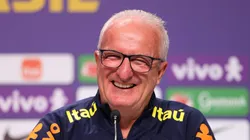 Dorival Júnior em coletiva de imprensa (Foto: Lucas Figueiredo/Getty Images)