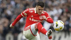 Fabrício Bustos tem contrato no Internacional até fevereiro e Villarreal quer sua contratação