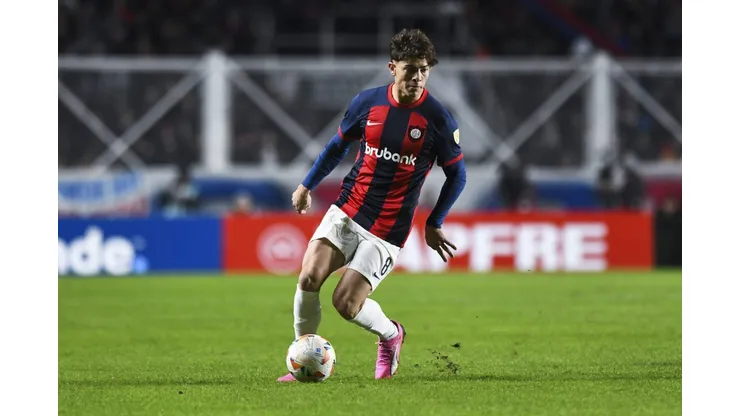 Agustín Giay no San Lorenzo, uma das surpresas da Libertadores 2024 Foto: Rodrigo Valle / Getty Images