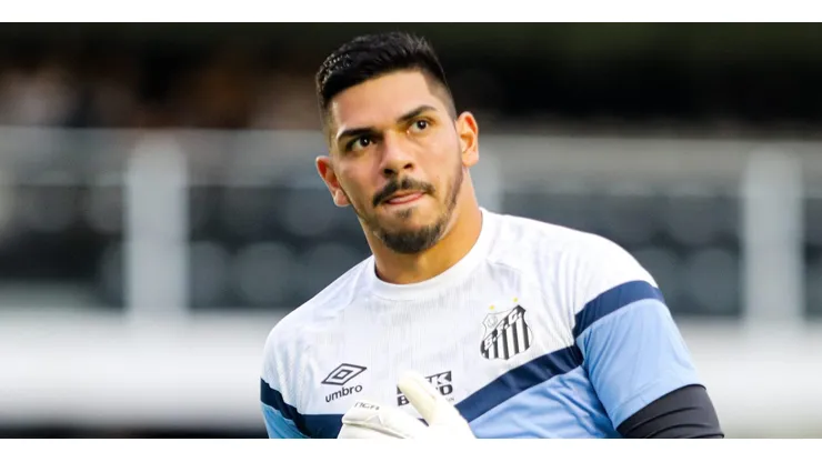 João Paulo foi afastado e trouxe problemas para o Peixe, que tem dificuldades para agilizara um nome ideal