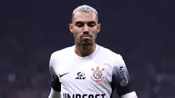 Matheuzinho durante duelo contra o Fogão. Foto: Marcello Zambrana/AGIF