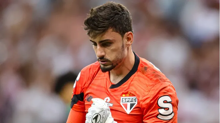 Rafael no São Paulo. Foto: Gilson Lobo/AGIF
