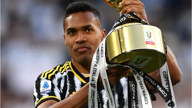 Alex Sandro está na mira do São paulo