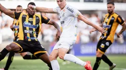 Jogador do Santos durante partida contra o Novorizontino. Foto: Abner Dourado/AGIF