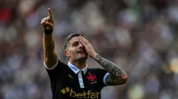 Vegetti jogador do Vasco comemora seu gol durante partida contra o Flamengo, pelo Campeonato Brasileiro. Foto: Thiago Ribeiro/AGIF