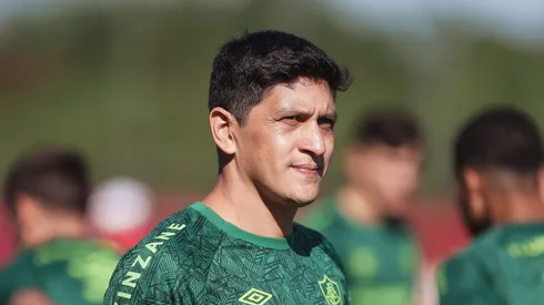 Cano durante o treinamento desta quinta-feira (6). Foto: Lucas Merçon / Fluminense F.C.