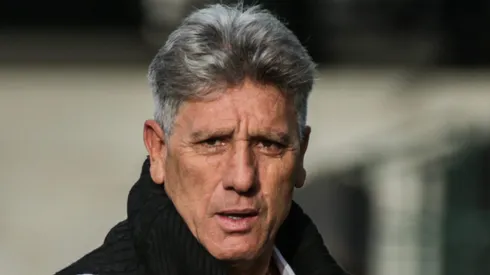 PR - CURITIBA - 01/06/2024 - BRASILEIRO A 2024, GREMIO X BRAGANTINO - Renato Portaluppi, tecnico do Gremio Renato Gaucho, durante partida contra o Bragantino no estadio Couto Pereira pelo campeonato Brasileiro A 2024.