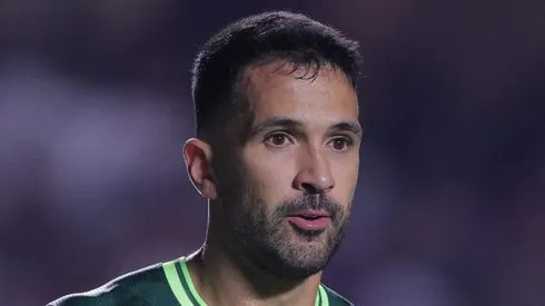 Luan, jogador do Palmeiras, durante partida contra o São Paulo. Zagueiro deve jogar no Exterior.