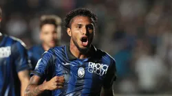 Éderson comemorando em partida do Campeonato Italiano (Photo by Emilio Andreoli/Getty Images)