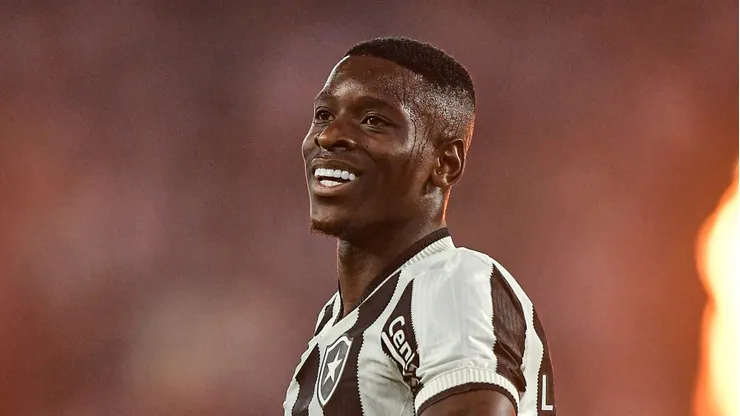 Luiz Henrique do Botafogo. Foto: Thiago Ribeiro/AGIF