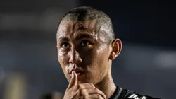 Miguelito em sua estreia durante partida contra o Juventude. Meia não deve deixar o Peixe.